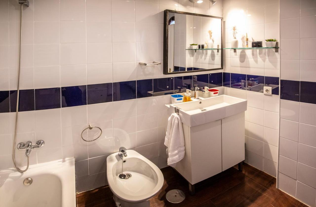 Ferienwohnung Centuria Macarena, Apartamento Duplex Sevilla Exterior foto
